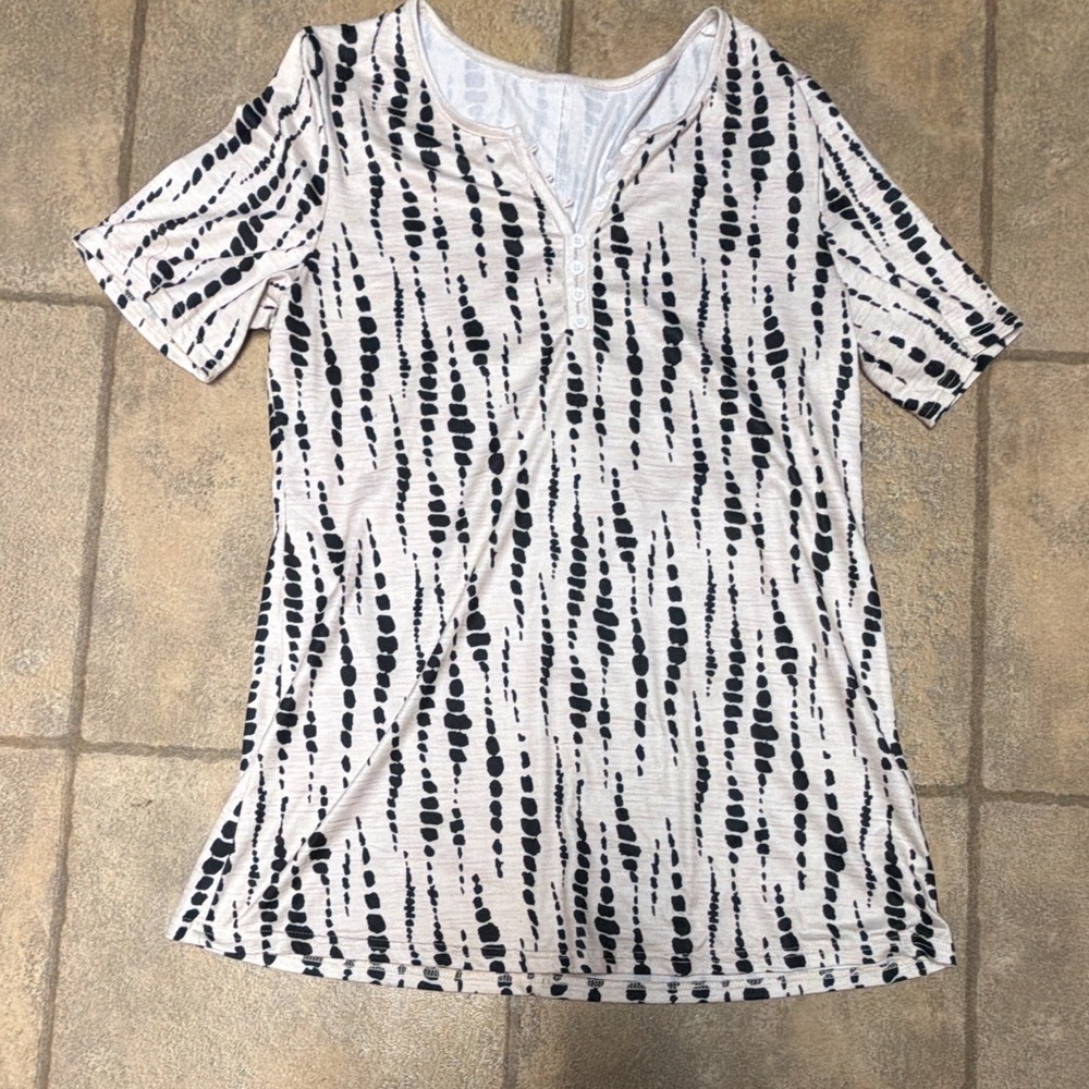 Women Black White Abstract Print Button Neck Stretch BlouseL Polyester Spandex